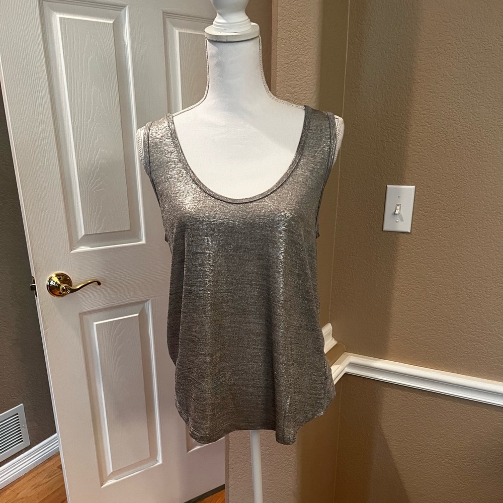 Stella & Dot silver metallic tank